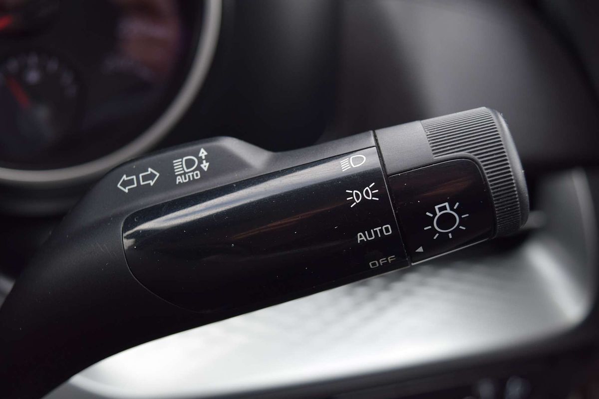 2021 Kia Carnival S KA4