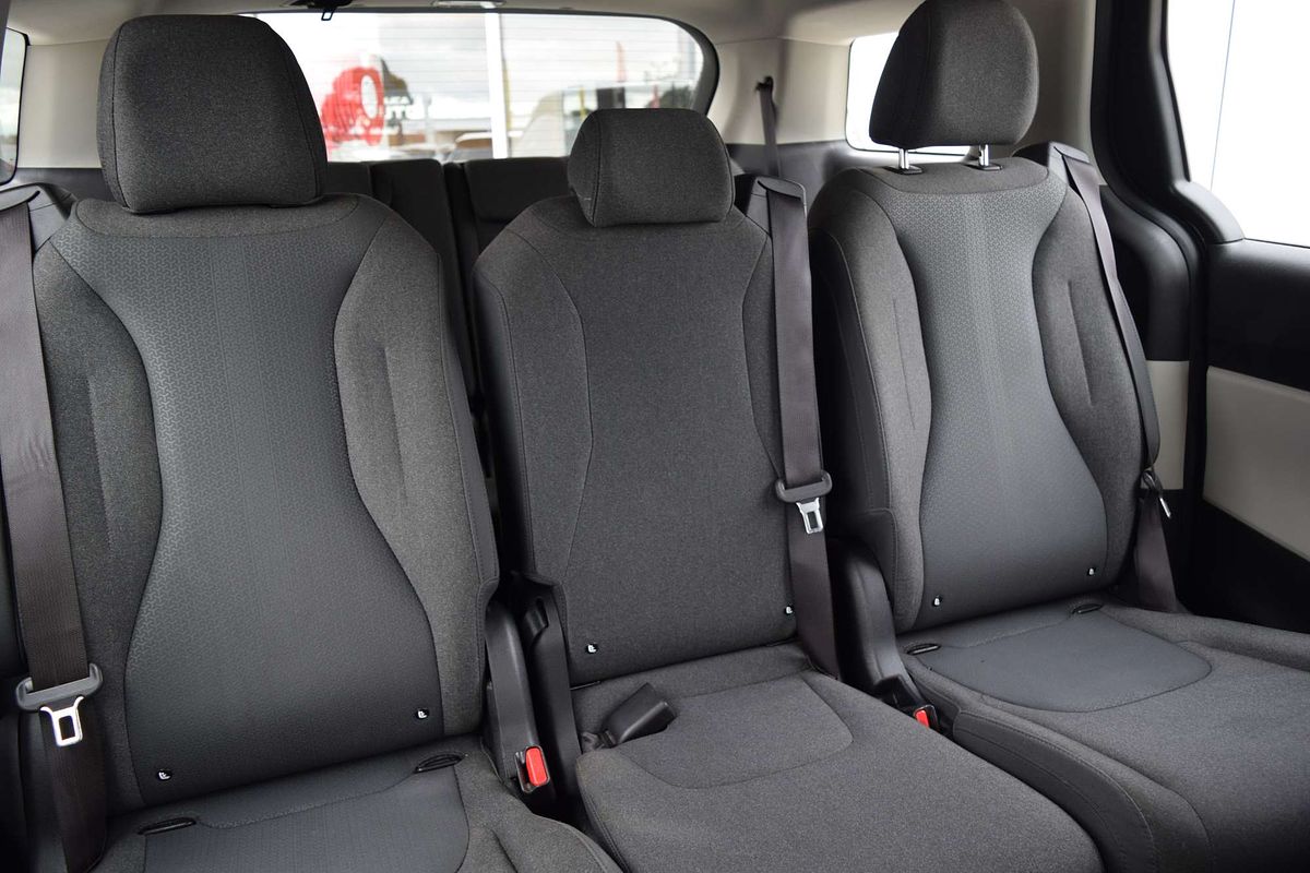 2021 Kia Carnival S KA4