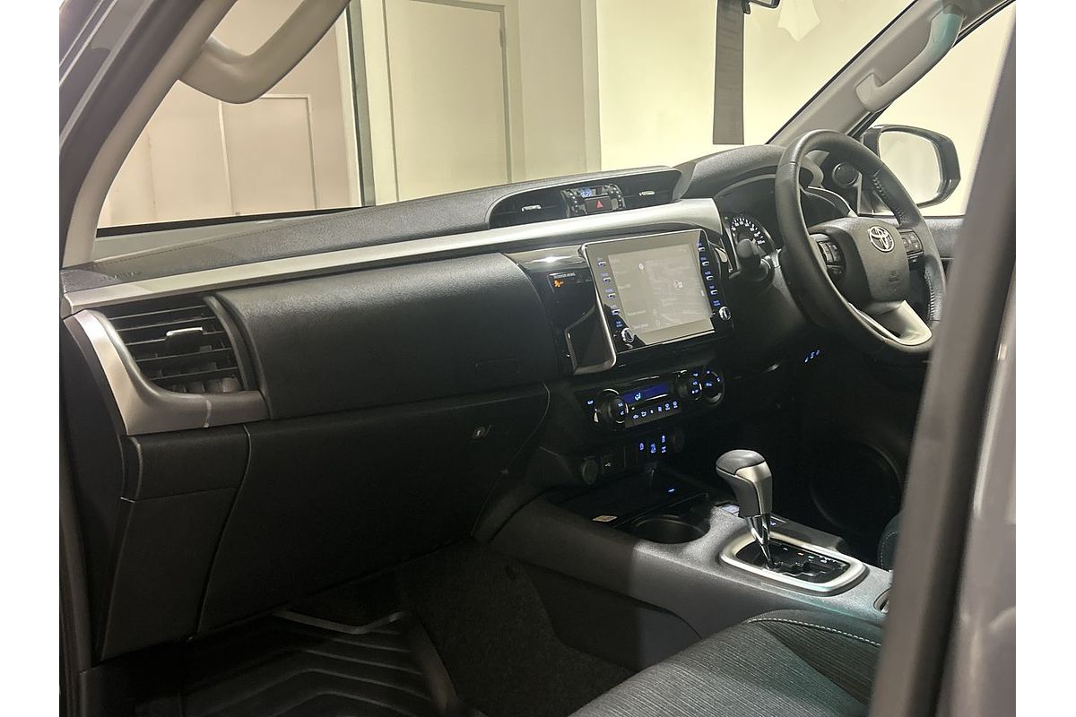 2024 Toyota Hilux SR5 48V GUN126R 4X4