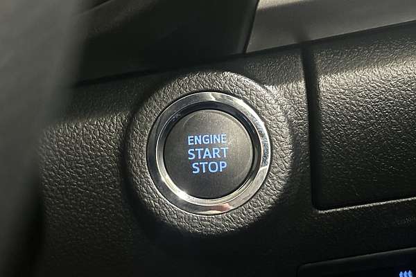 2024 Toyota Hilux SR5 48V GUN126R 4X4