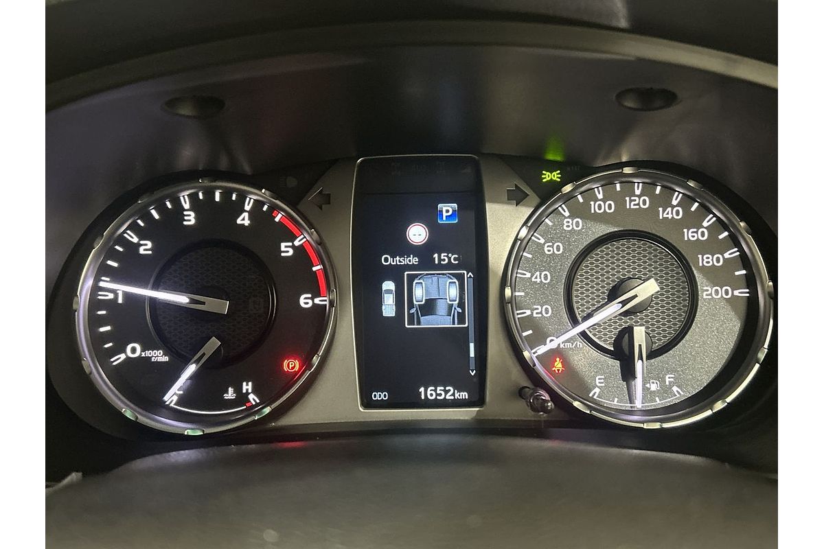 2024 Toyota Hilux SR5 48V GUN126R 4X4