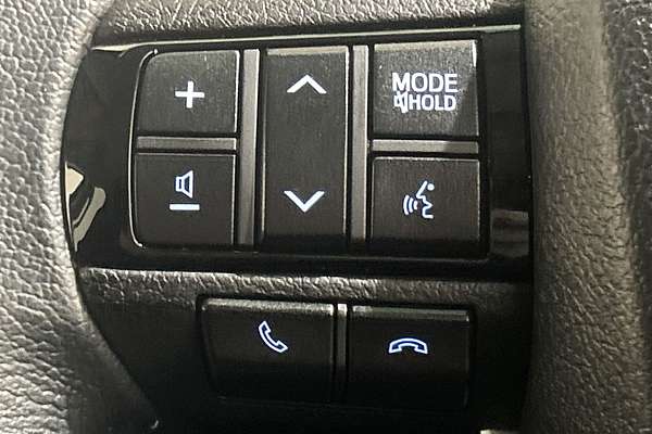 2024 Toyota Hilux SR5 48V GUN126R 4X4
