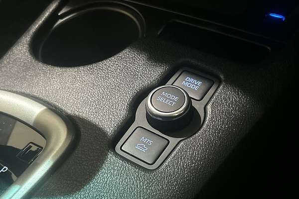 2024 Toyota Hilux SR5 48V GUN126R 4X4
