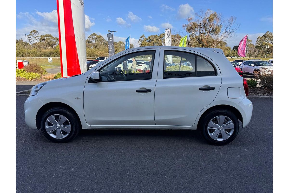 2015 Nissan Micra ST K13