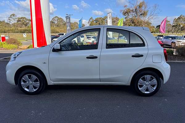 2015 Nissan Micra ST K13