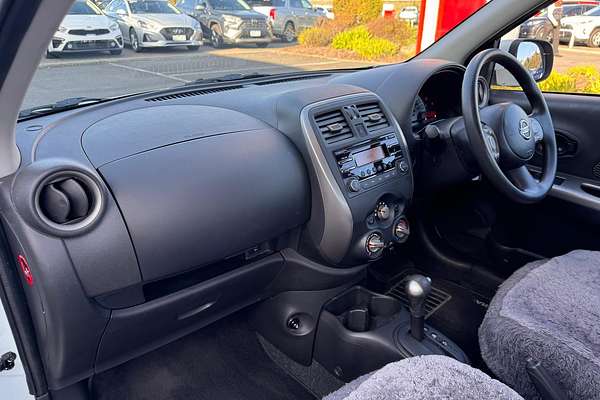 2015 Nissan Micra ST K13