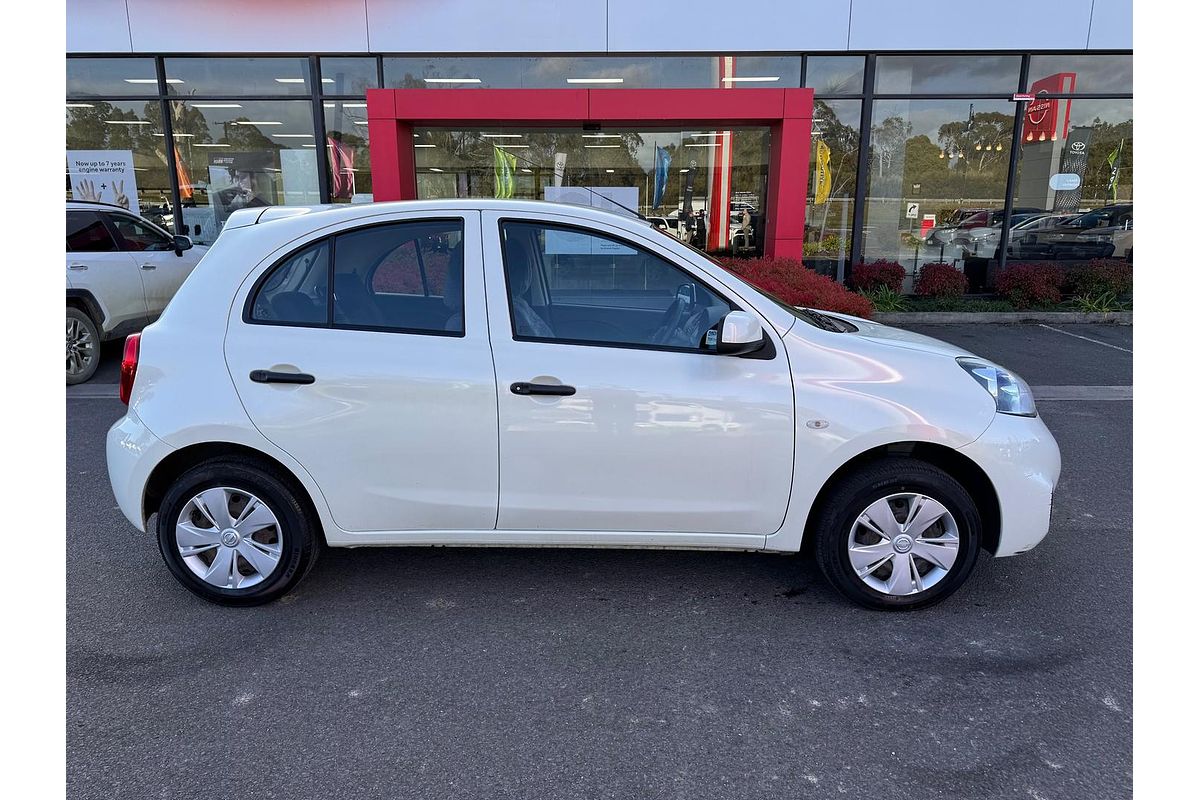 2015 Nissan Micra ST K13