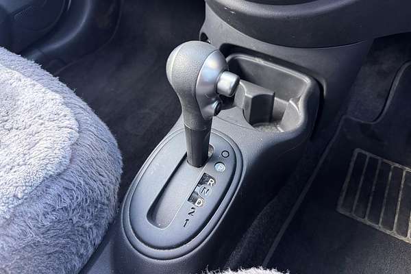 2015 Nissan Micra ST K13