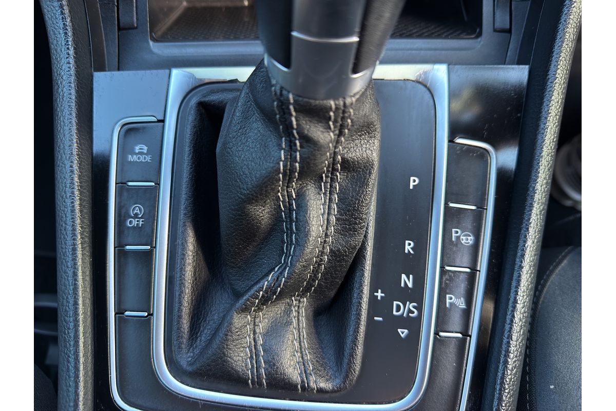 2015 Volkswagen Golf 1.4 TSI R LINE