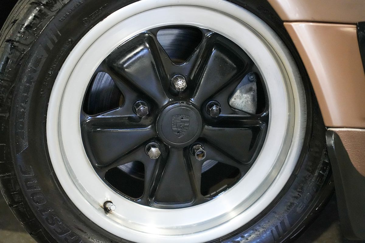 1987 Porsche 911 Carrera