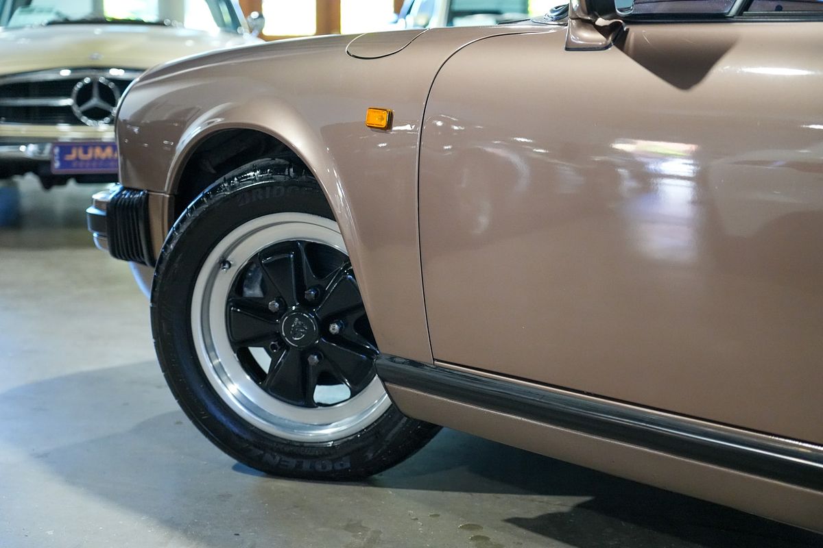 1987 Porsche 911 Carrera