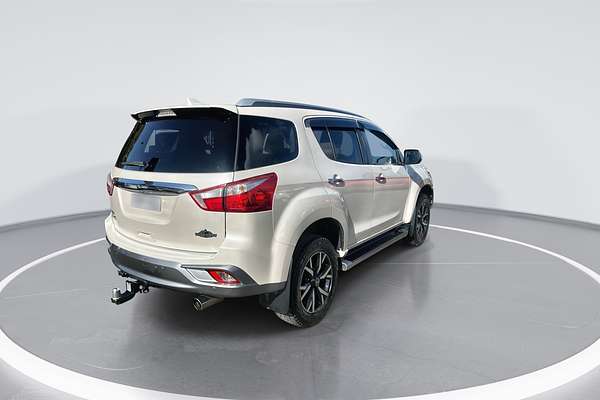 2019 Isuzu MU-X LS-T