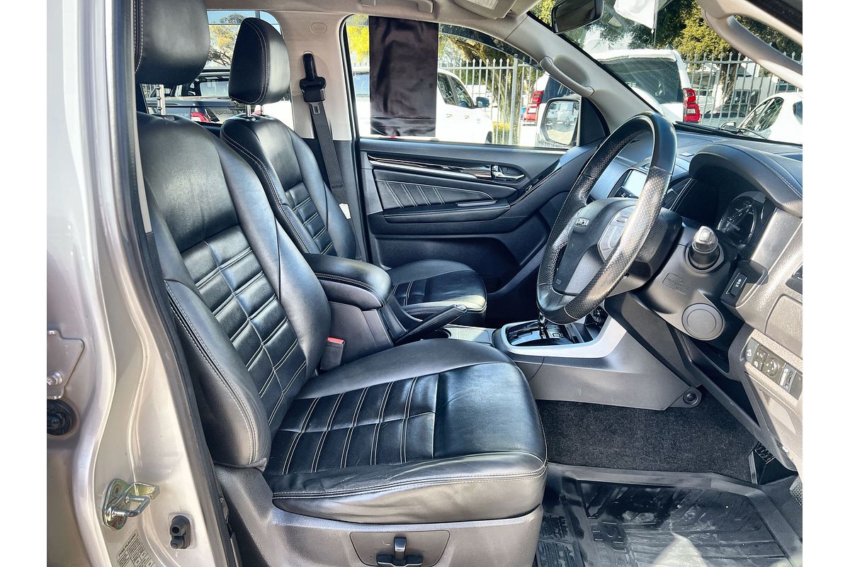 2019 Isuzu MU-X LS-T