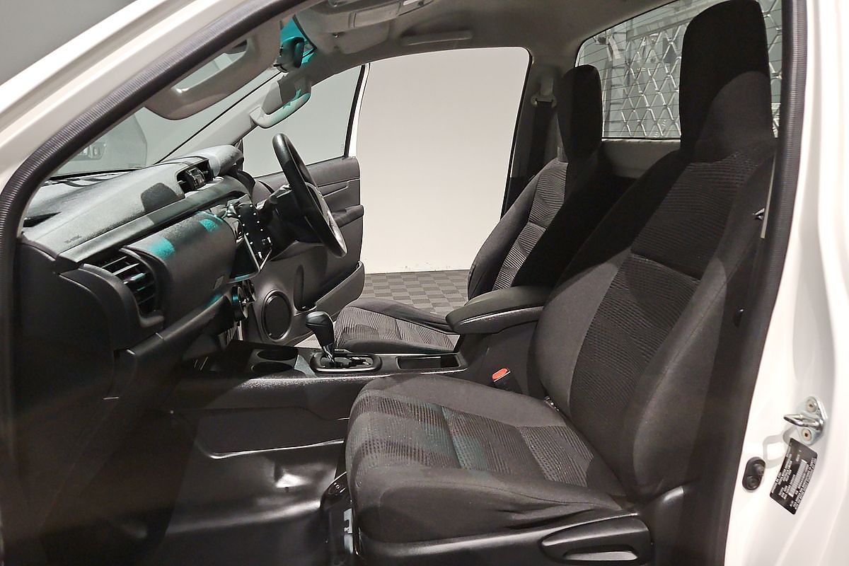 2020 Toyota Hilux SR GUN126R 4X4