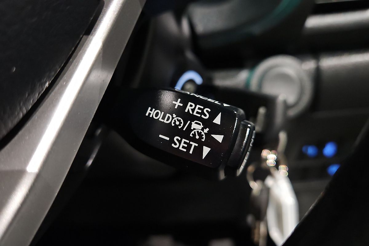 2020 Toyota Hilux SR GUN126R 4X4