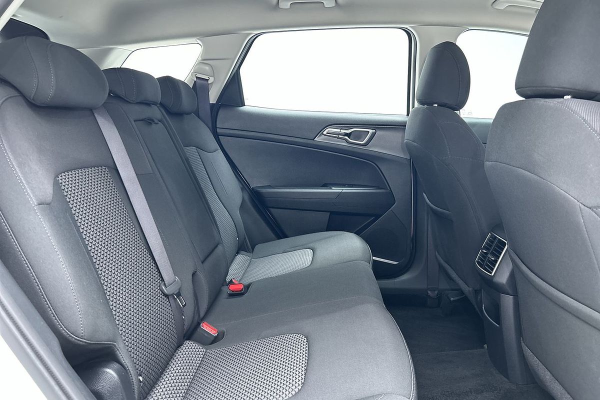 2024 Kia Sportage S NQ5