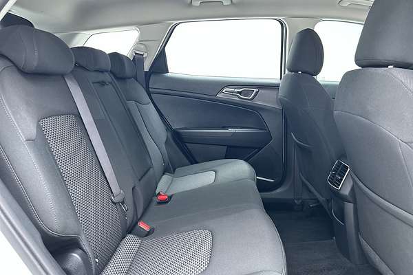 2024 Kia Sportage S NQ5