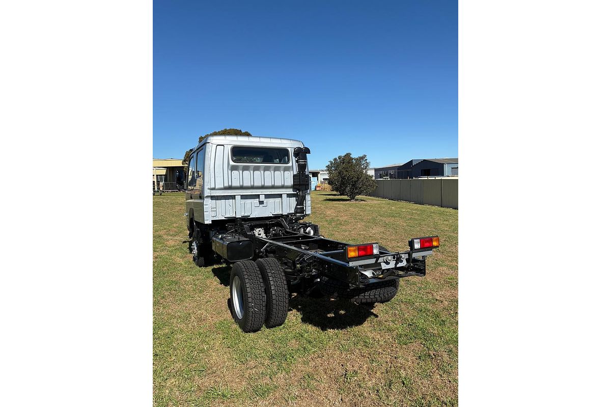 2025 Fuso Canter 4x4