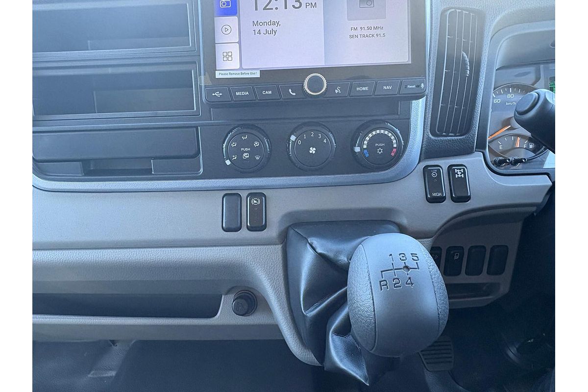2025 Fuso Canter 4x4