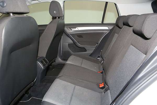 2015 Volkswagen Golf 90TSI 7