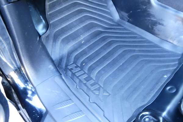 2016 Toyota Hilux Workmate TGN121R Rear Wheel Drive