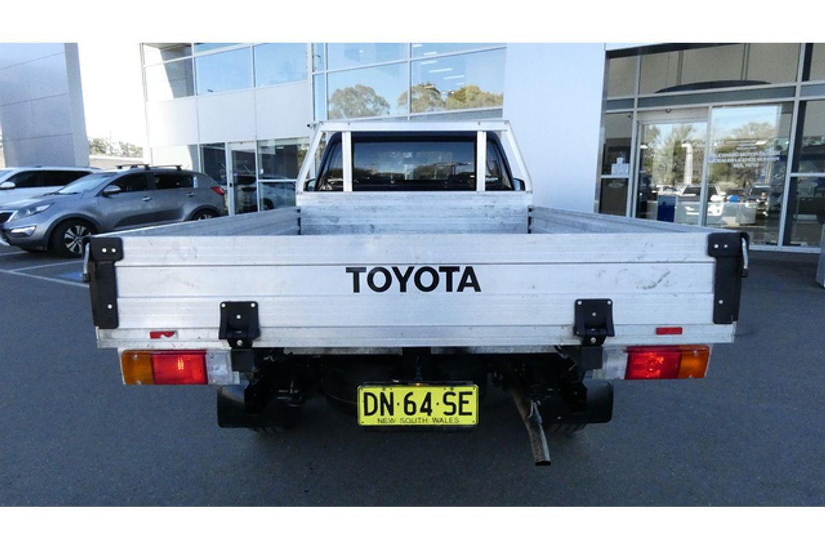2016 Toyota Hilux Workmate TGN121R Rear Wheel Drive