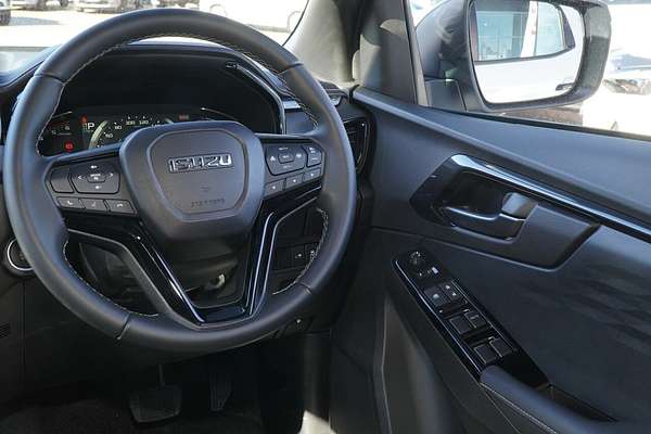 2025 Isuzu D-MAX BLADE 4X4