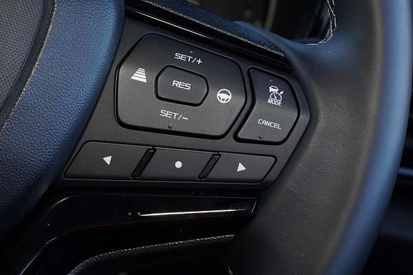 2025 Isuzu D-MAX BLADE 4X4