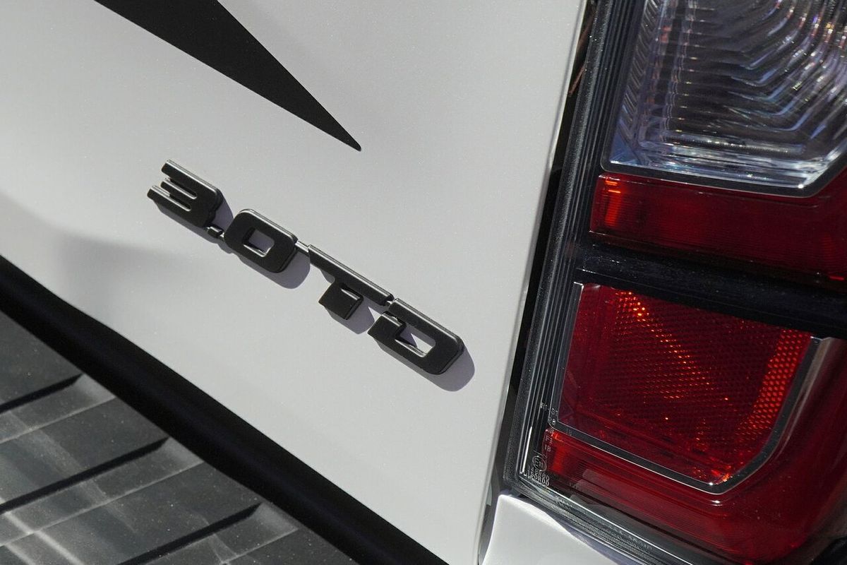 2025 Isuzu D-MAX BLADE 4X4
