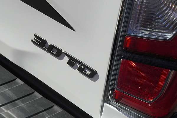 2025 Isuzu D-MAX BLADE 4X4