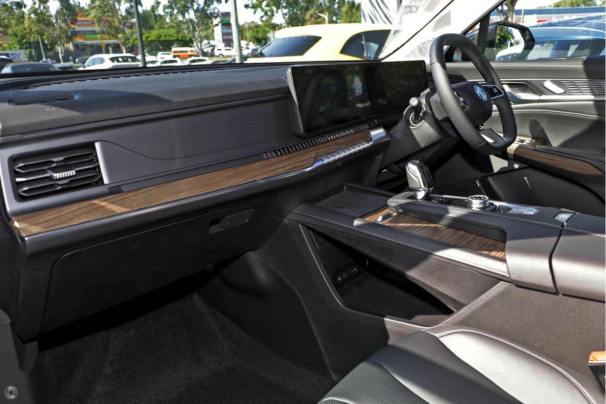 2025 MG QS Essence IS31 AWD