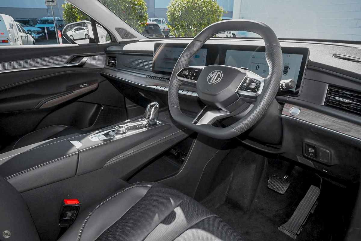 2025 MG QS Essence IS31 AWD