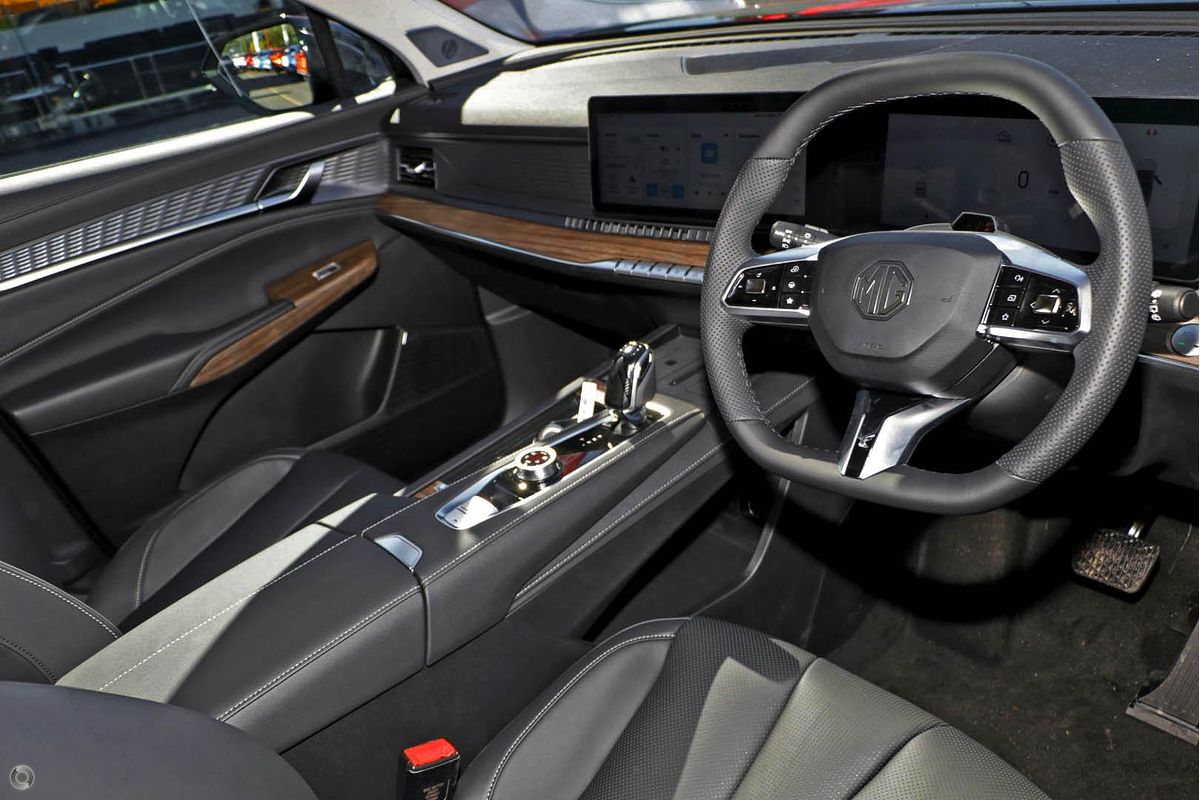 2025 MG QS Essence IS31 AWD