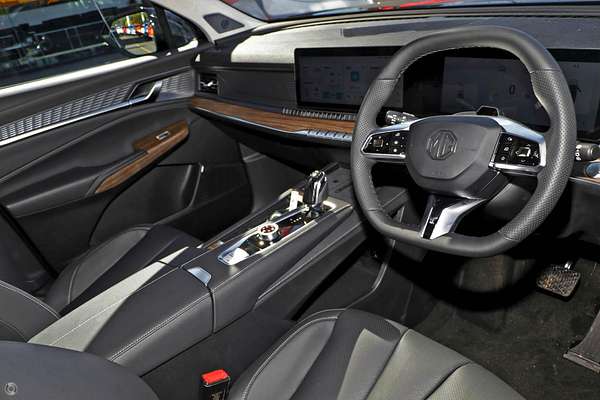 2025 MG QS Essence IS31 AWD