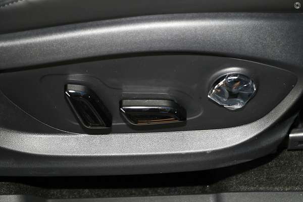 2025 MG QS Essence IS31 AWD