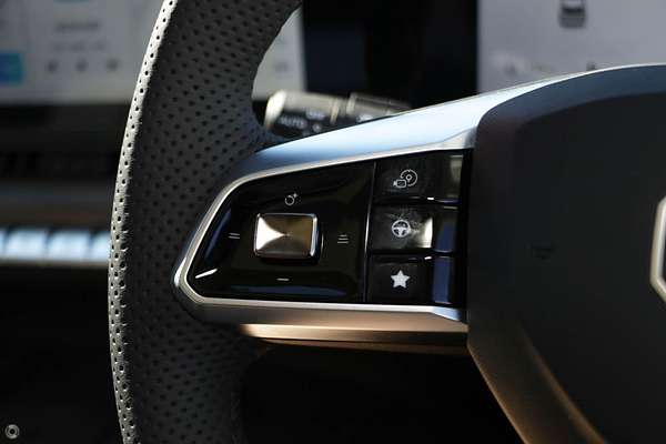 2025 MG QS Essence IS31 AWD