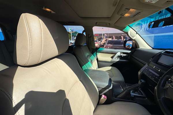 2010 Toyota Landcruiser VX VDJ200R