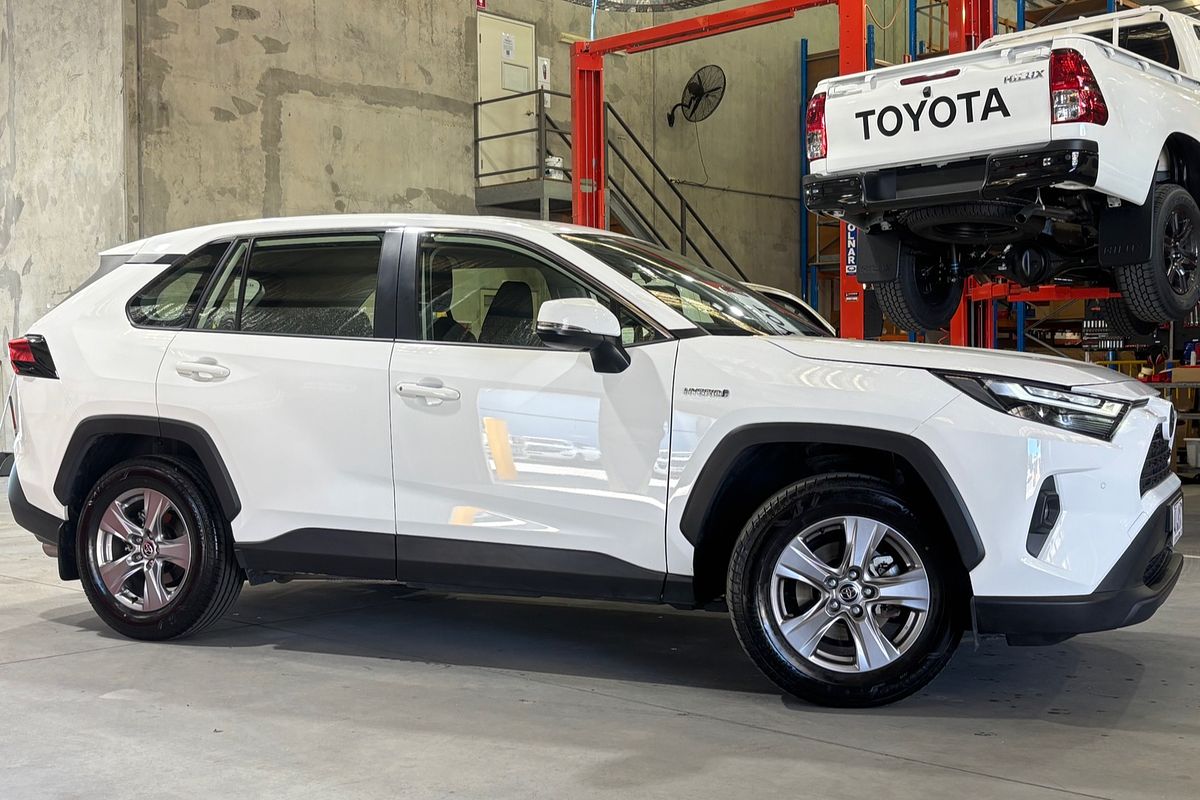 2024 Toyota RAV4 GX AXAH52R