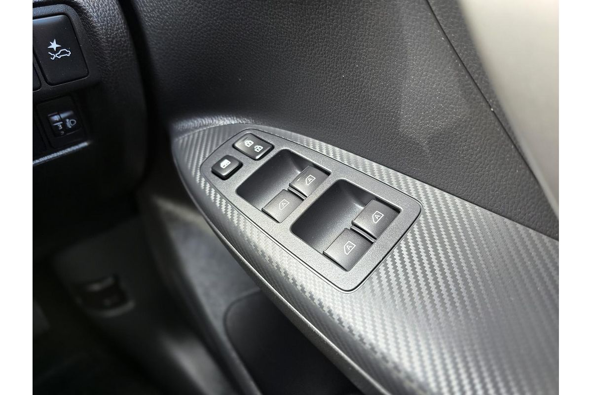 2023 Mitsubishi Eclipse Cross LS YB
