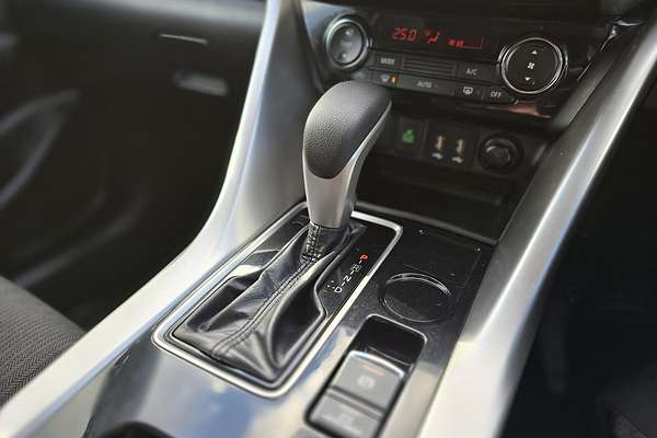 2023 Mitsubishi Eclipse Cross LS YB