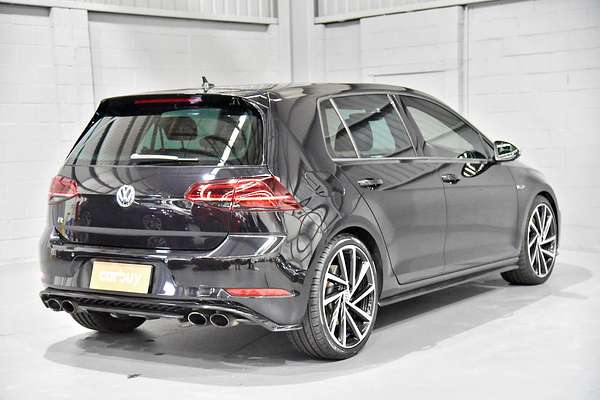 2017 Volkswagen Golf R 7.5