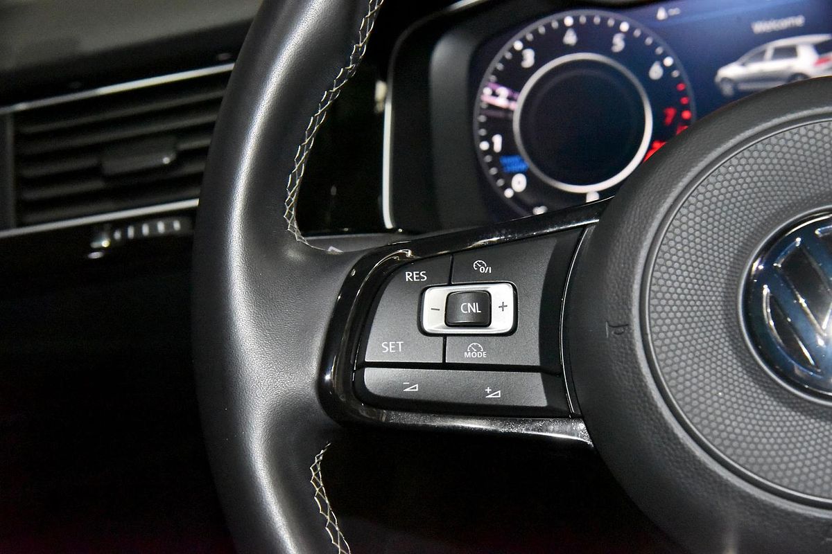 2017 Volkswagen Golf R 7.5