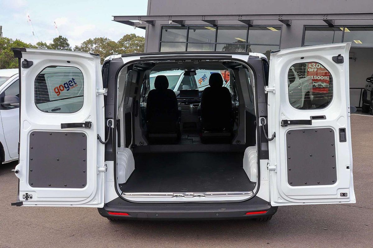 2025 LDV Deliver 7 SWB
