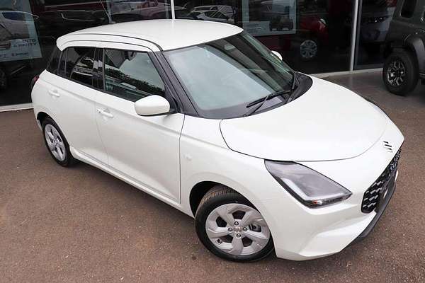 2024 Suzuki Swift Hybrid Plus UZ