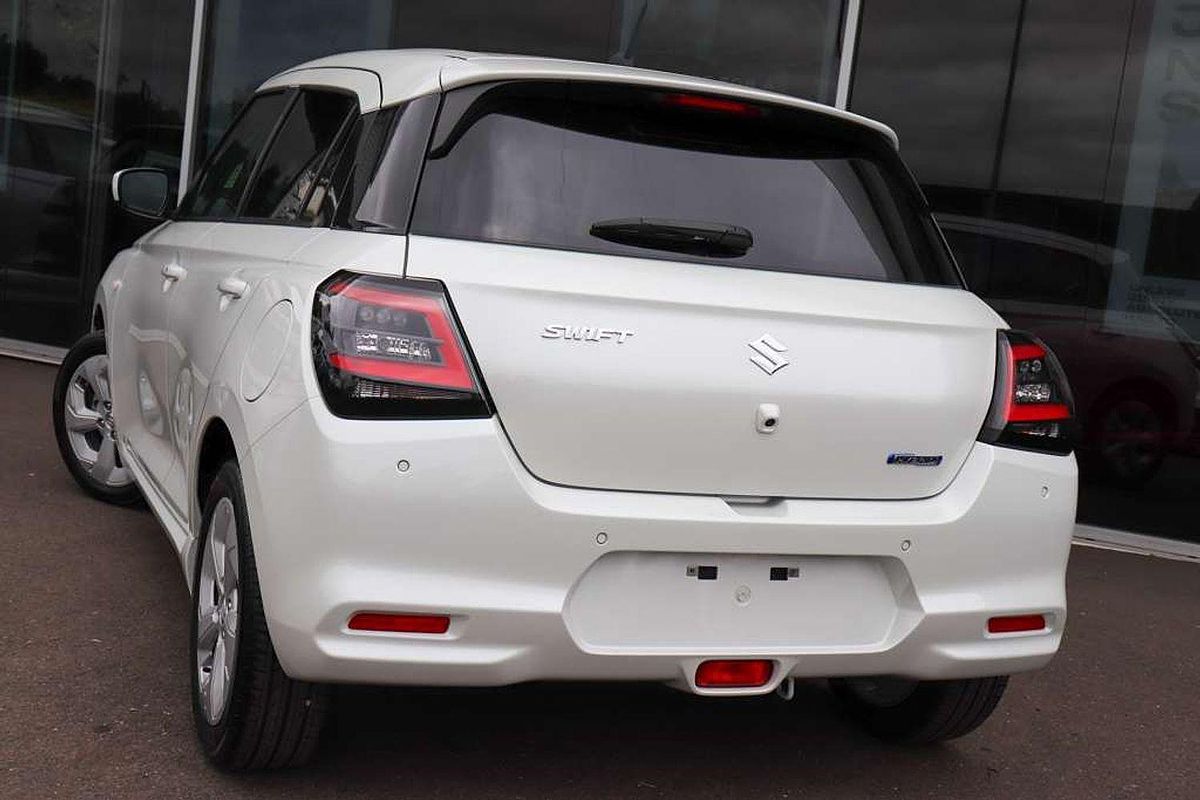 2024 Suzuki Swift Hybrid Plus UZ