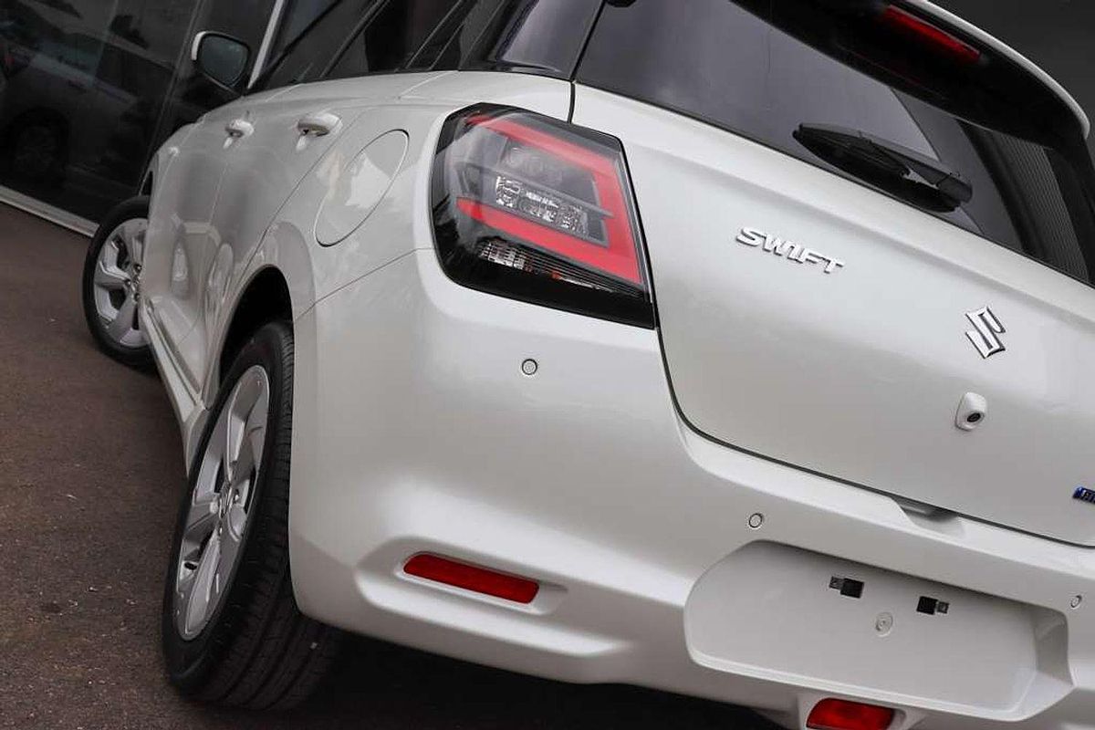 2024 Suzuki Swift Hybrid Plus UZ