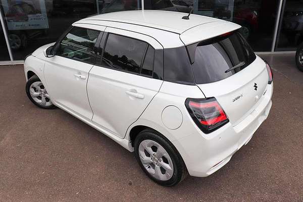 2024 Suzuki Swift Hybrid Plus UZ