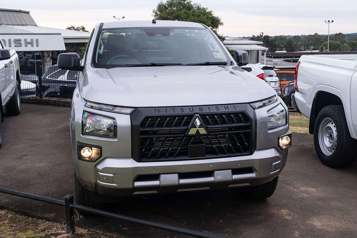 2025 Mitsubishi Triton GLX+ MV 4X4