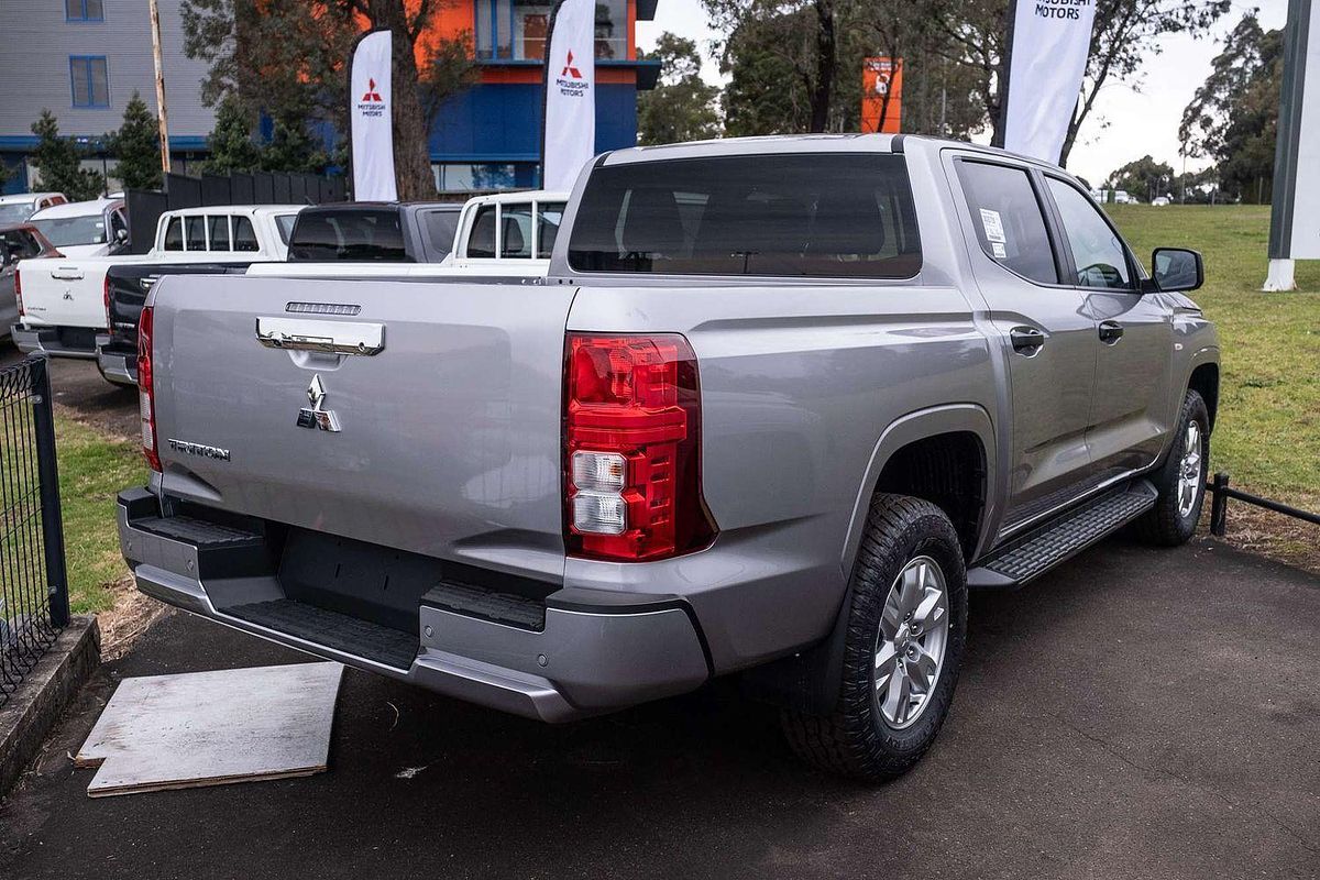 2025 Mitsubishi Triton GLX+ MV 4X4