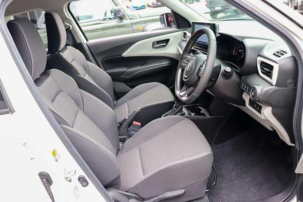 2024 Suzuki Swift Hybrid Plus UZ